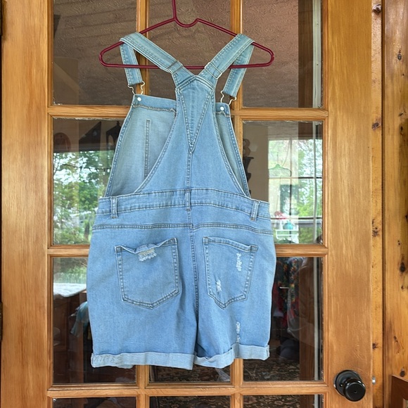 Denim Distressed Short Overalls, stretchy, - Picture 2 of 4